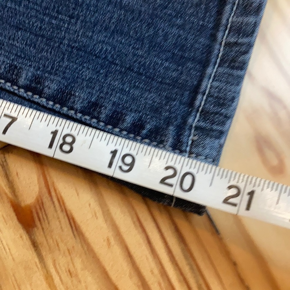 Grace in LA Rhinestone RN128119 Capri - Picture 9 of 16